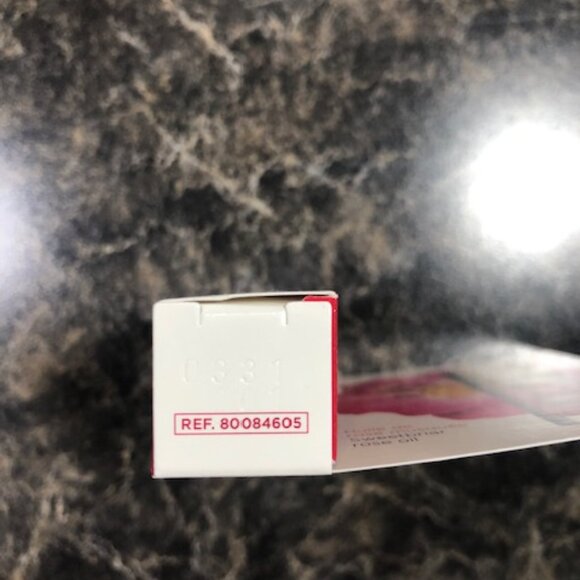 NEW Clarins Lip Comfort Oil 03 Cherry 1.4ml - Picture 5 of 5